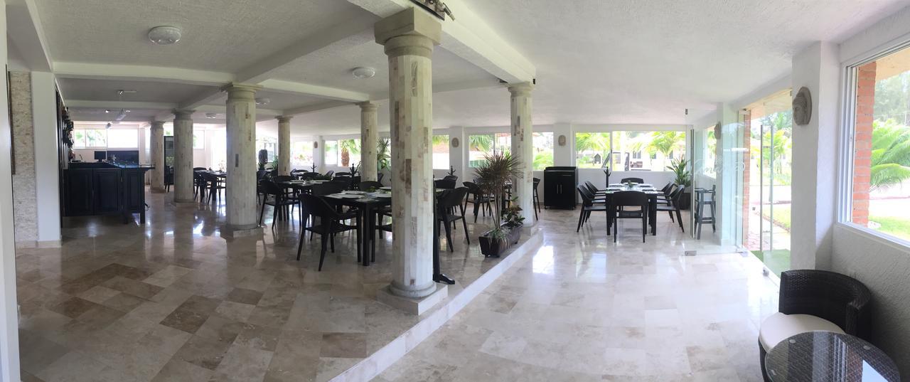 Ananta Hotel Casitas Exterior foto