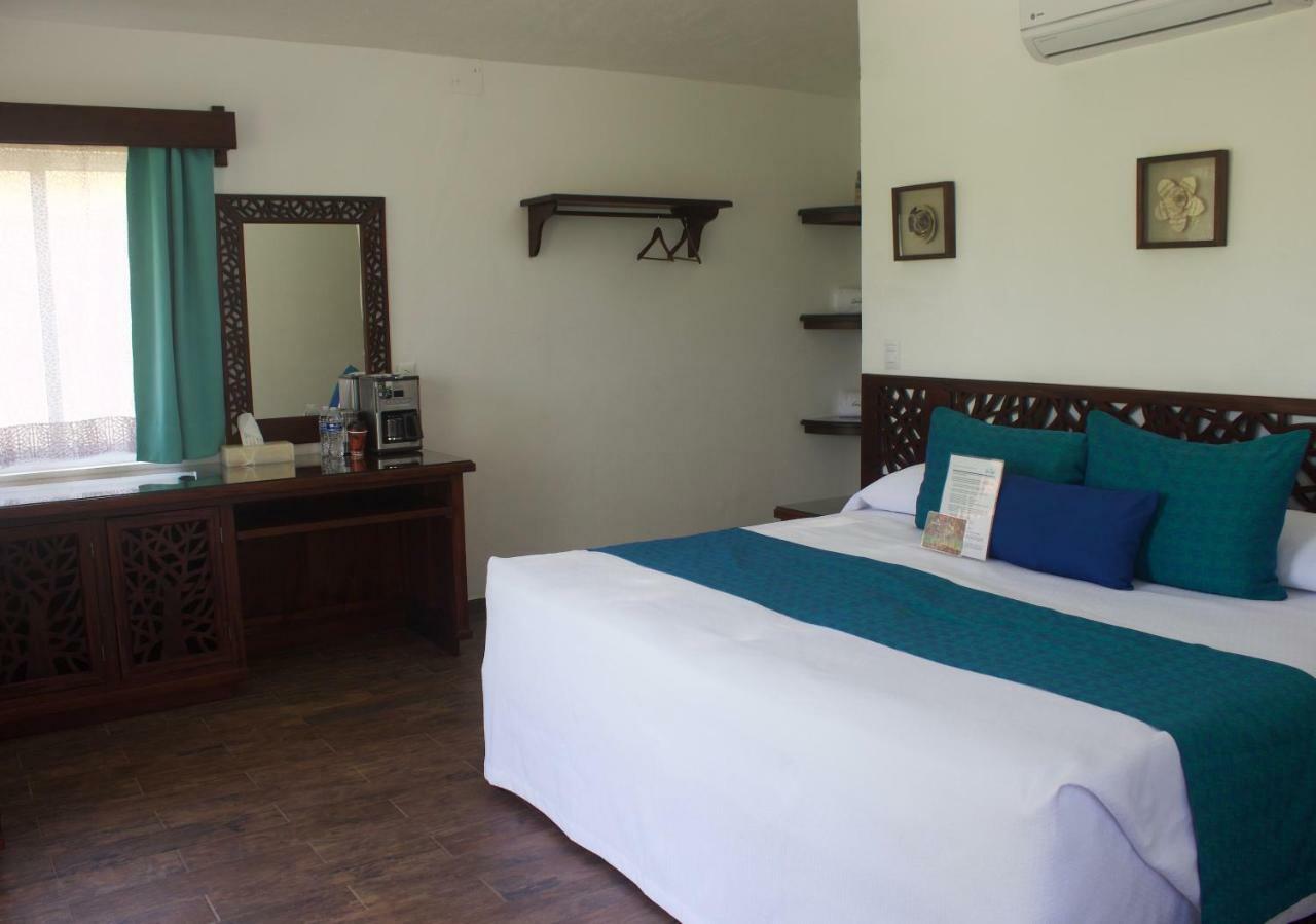 Ananta Hotel Casitas Exterior foto